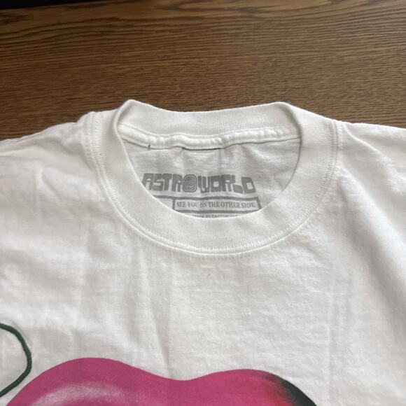 Travis Scott Astroworld Fest 2021 Mouth Tee Men’s - Picture 2 of 3